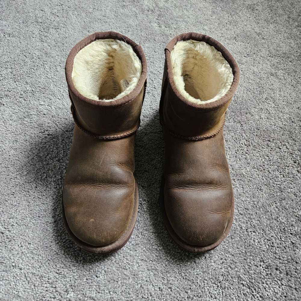 UGG Australia‎ Womens Classic Mini Leather Boot 7 Brown Leather Shearling Lined